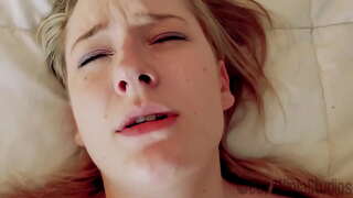 Pasierb Sprawia, że mamę Przelecieć go I kończy Jej W Dupe Zwiastun