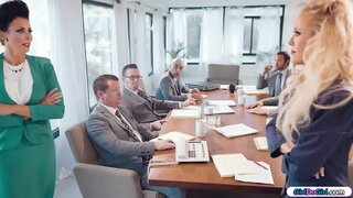 Busty milf erhvervskvinder gå hoved til hovedet under en boardmeeting.De andre forretningsfolk komme ud så hurtigt som de kan.Endelig milfs have værelset for sig selv og begynder at kysse og slikke hinanden Busty milf erhvervskvinder gå hoved til hovedet under en boardmeeting.De andre forretningsfolk komme ud så hurtigt som de kan.Endelig milfs have værelset for sig selv og begynder at kysse og slikke hinanden